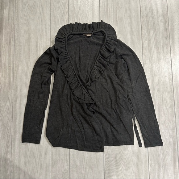 evie. asymmetrical jacket with ruffles - Picture 1 of 4